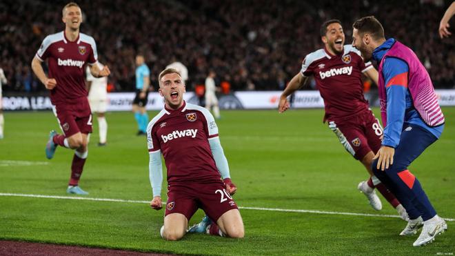 曼联近9场英超仅1负，4胜3平状态回升