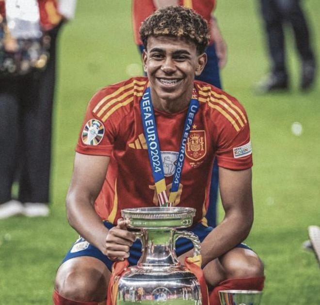 赖斯：苏比门迪在场上就是球队的大脑，思路清晰得不可思议