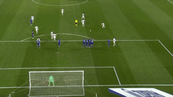 解析圣地亚哥教士的短期引援策略