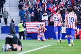 半场：亚特兰大0-1萨索洛，皮纳蒙蒂造点，贝拉尔迪点射